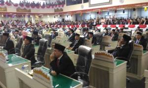 Pelantikan-Anggota-DPRD-Lampung-Imelda-2-September